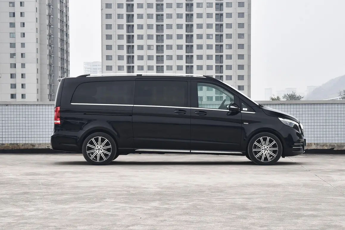 7座豪华奔驰V级商务租车【V260】