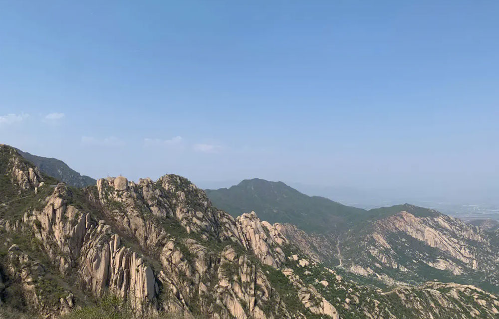 北京去凤凰岭自然风景公园包车一天多少钱？