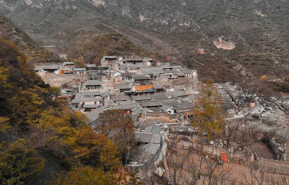 北京去爨底下村包车一天多少钱？