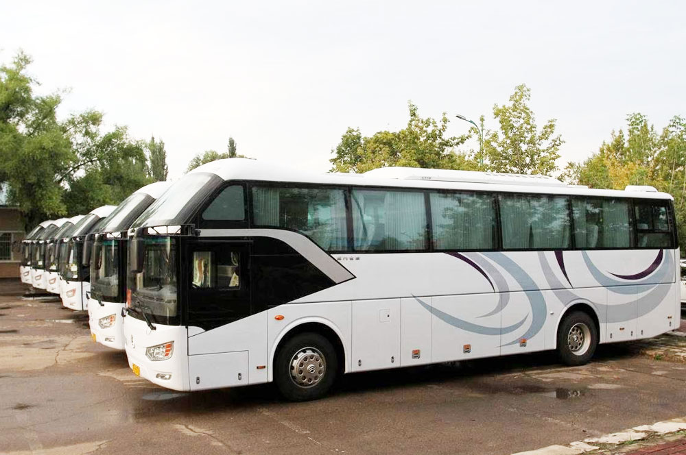 北京50座大巴车接送机包车费用