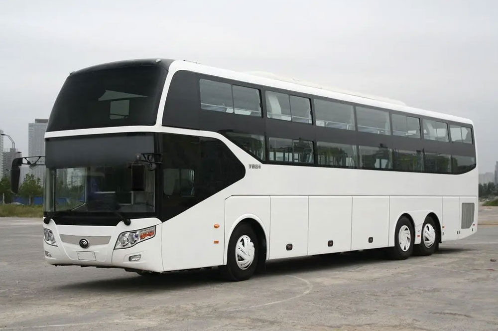 28个人可以租什么车？