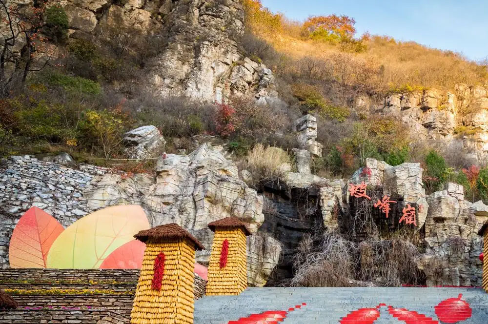 北京去房山周口店坡峰岭旅游包车带司机一天多少钱？