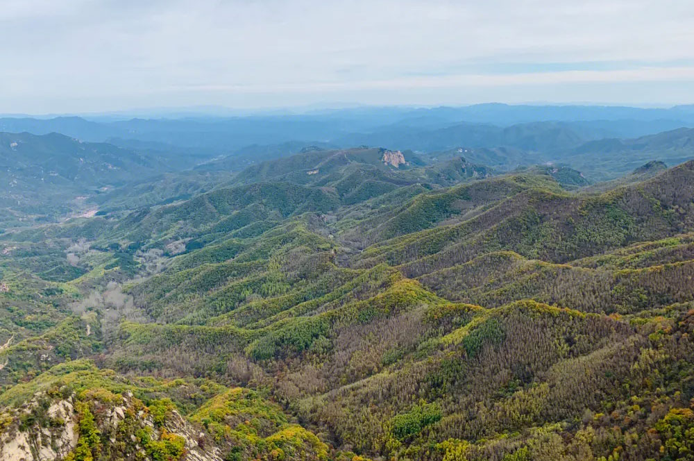 北京去怀柔喇叭沟旅游包车带司机一天多少钱？