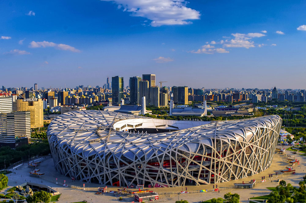 北京国家奥林匹克中心旅游包车带司机多少钱一天？