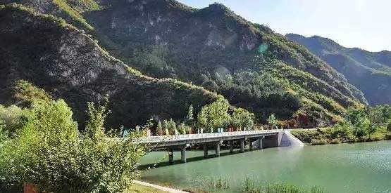 首汽租车为大家推荐适合春季踏青的五条公路