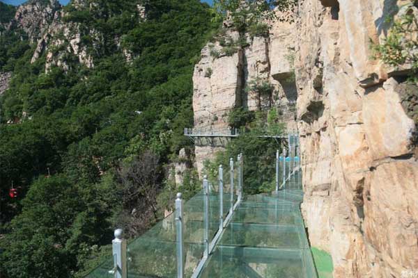 北京55座大巴到天云山一天来回多少钱？