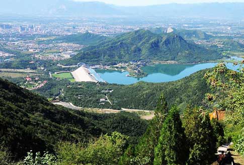 北京大巴车22座从望京到莽山一天来回多少钱？