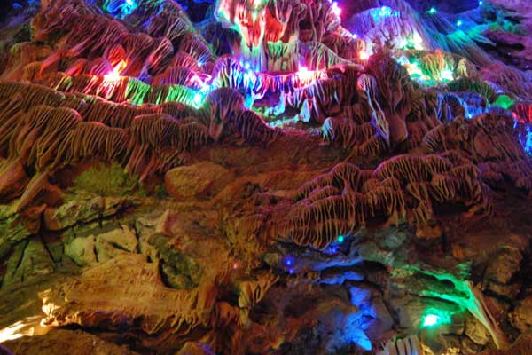 房山仙栖洞包车,北京35人到仙栖洞租车接送价格