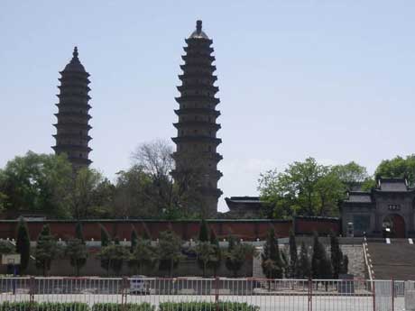 北京到太原旅游大巴租车价格，带司机包车到太原多少钱？