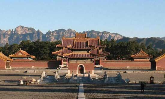 北京到易县包车带司机费用,北京租车到易县51座大巴带司机多少钱?