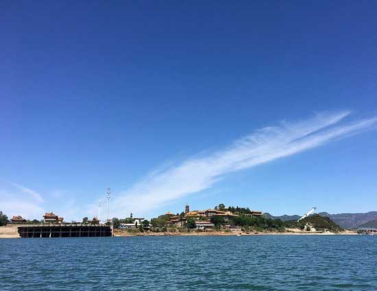 北京市内大巴包车一日游，平谷金海湖带司机包车接送价格