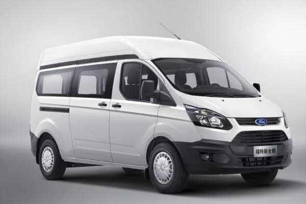 15座大巴租车-北京市内商务租车,会议租车带司机接送一天多少钱？