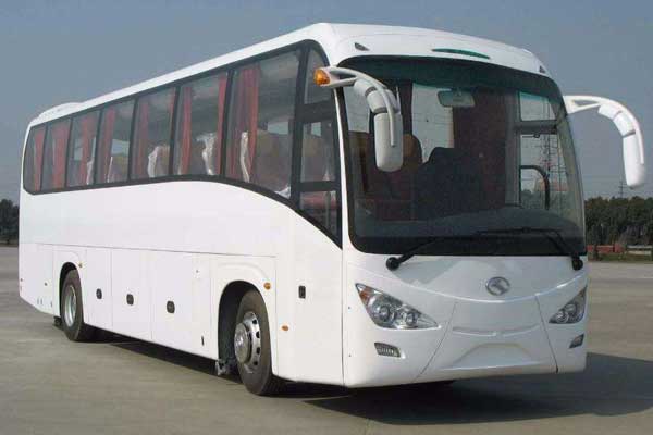 53座大巴包车带司机接送价格