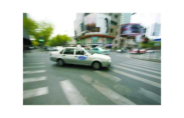 首汽租车：5000辆首汽网约车上路 申城出租车行业如何应对