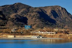 北京租车到昌平十三陵水库55座商务旅游大巴租车带司机接送一天多少钱