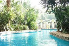 北京租车到昌平英达温泉55座商务旅游大巴租车带司机接送一天多少钱