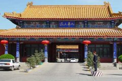 北京租车到昌平九华山庄55座商务旅游大巴租车带司机接送一天多少钱