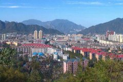 门头沟租车55座商务旅游大巴租车带司机接送一天多少钱？