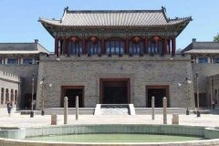 密云租车55座商务旅游大巴租车带司机接送一天多少钱？