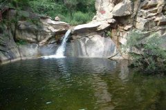 北京租车到怀柔龙潭涧商务旅游大巴租车带司机接送一天多少钱