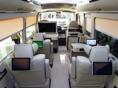 北京13座考斯特带司机多少钱一天,市内包车一天多少钱？