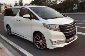 丰田埃尔法租一天多少钱？