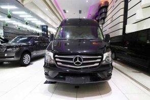 北京包车奔驰商务带司机出租一天多少钱？