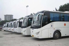 公司如何租赁班车，企业如何选择上下班班车最划算