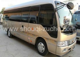 北京22人大巴租赁包车费用,22人租大巴一天多少钱？