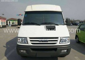 北京10人大巴租赁包车费用,10人租大巴一天多少钱？