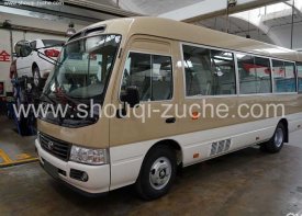 考斯特带司机出租价格表