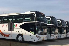 北京租一辆大巴车一天多少钱？带司机包车如何计费？