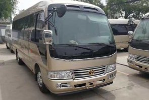 北京旅游车中巴车租赁：20座丰田考斯特包车价格
