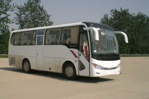 北京首汽50座金龙大巴车配司机租车价格