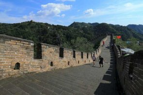 10-20人去慕田峪长城包车一日游费用多少？