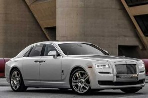 租豪华商务车_劳斯莱斯古斯特租一天多少钱？