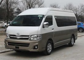 北京13座豪华丰田海狮客车租赁价格,13座小巴车租赁