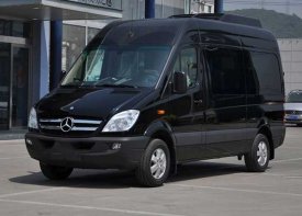 北京租奔驰凌特带司机价多少钱一天？