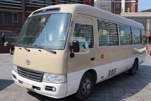 北京租考斯特多少钱？