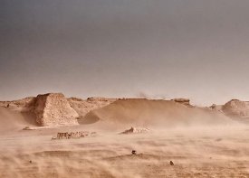 首联租车：配备车载净化器，助您安心度过沙尘天气